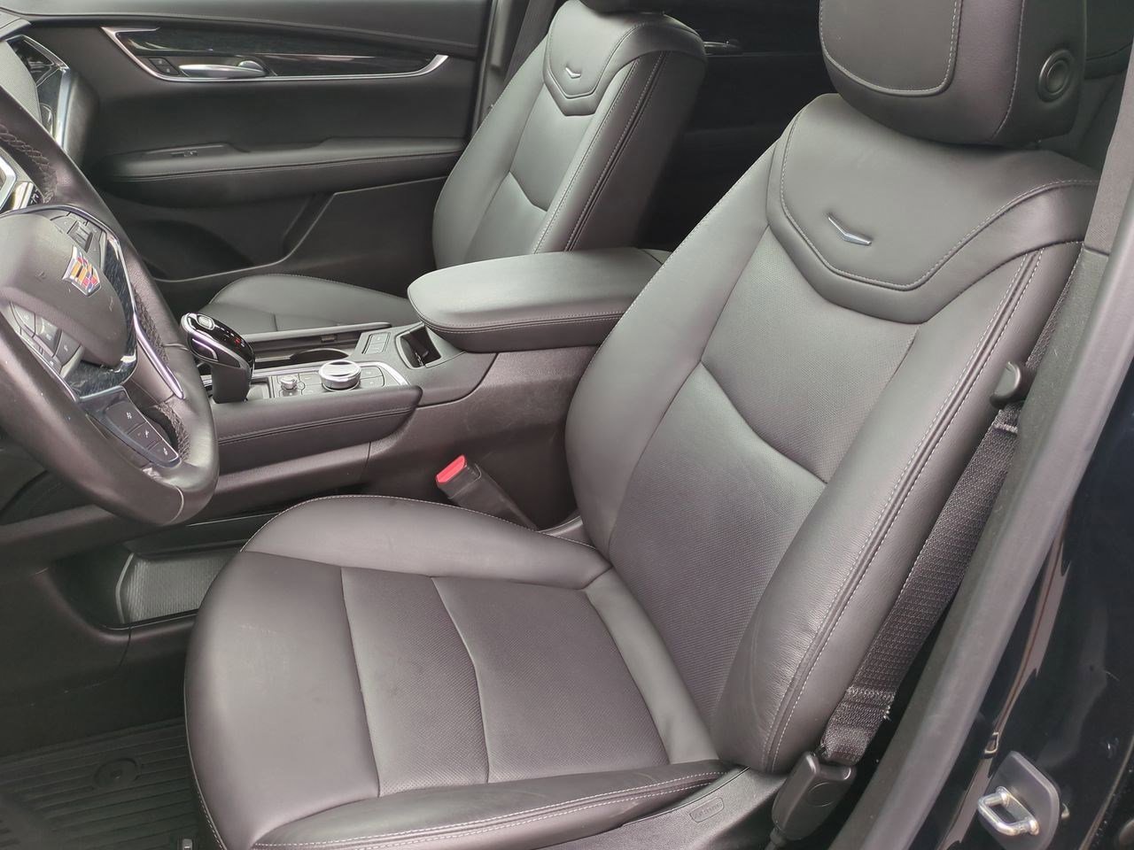 Thumbnail: 2021 Cadillac XT5 - 15
