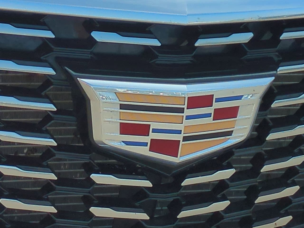 Thumbnail: 2023 Cadillac XT5 - 11