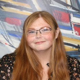 Staff member Sarah Harris from ID_887b1f463bbe