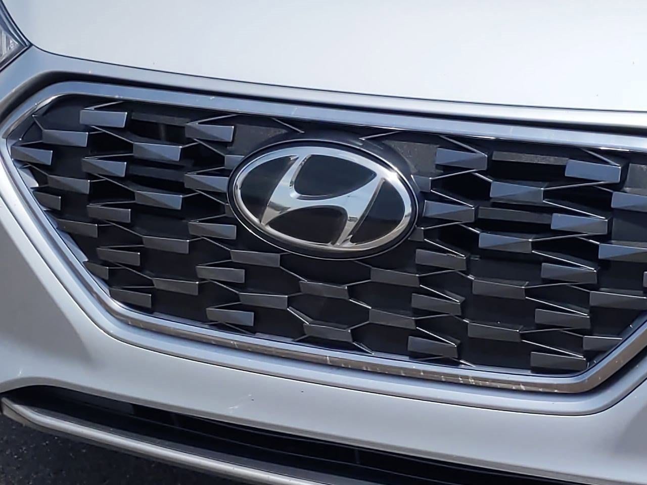 Thumbnail: 2020 Hyundai Ioniq - 11
