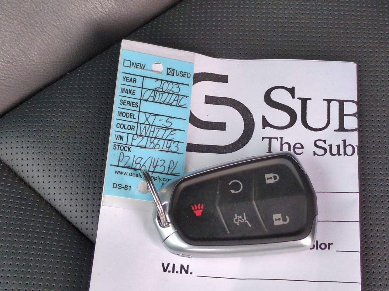 Thumbnail: 2023 Cadillac XT5 - 36