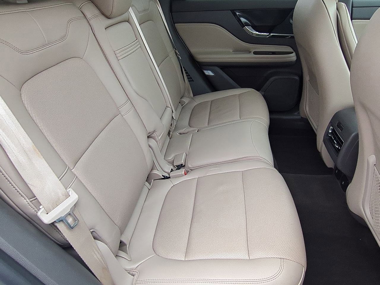 Thumbnail: 2022 Lincoln Corsair - 20