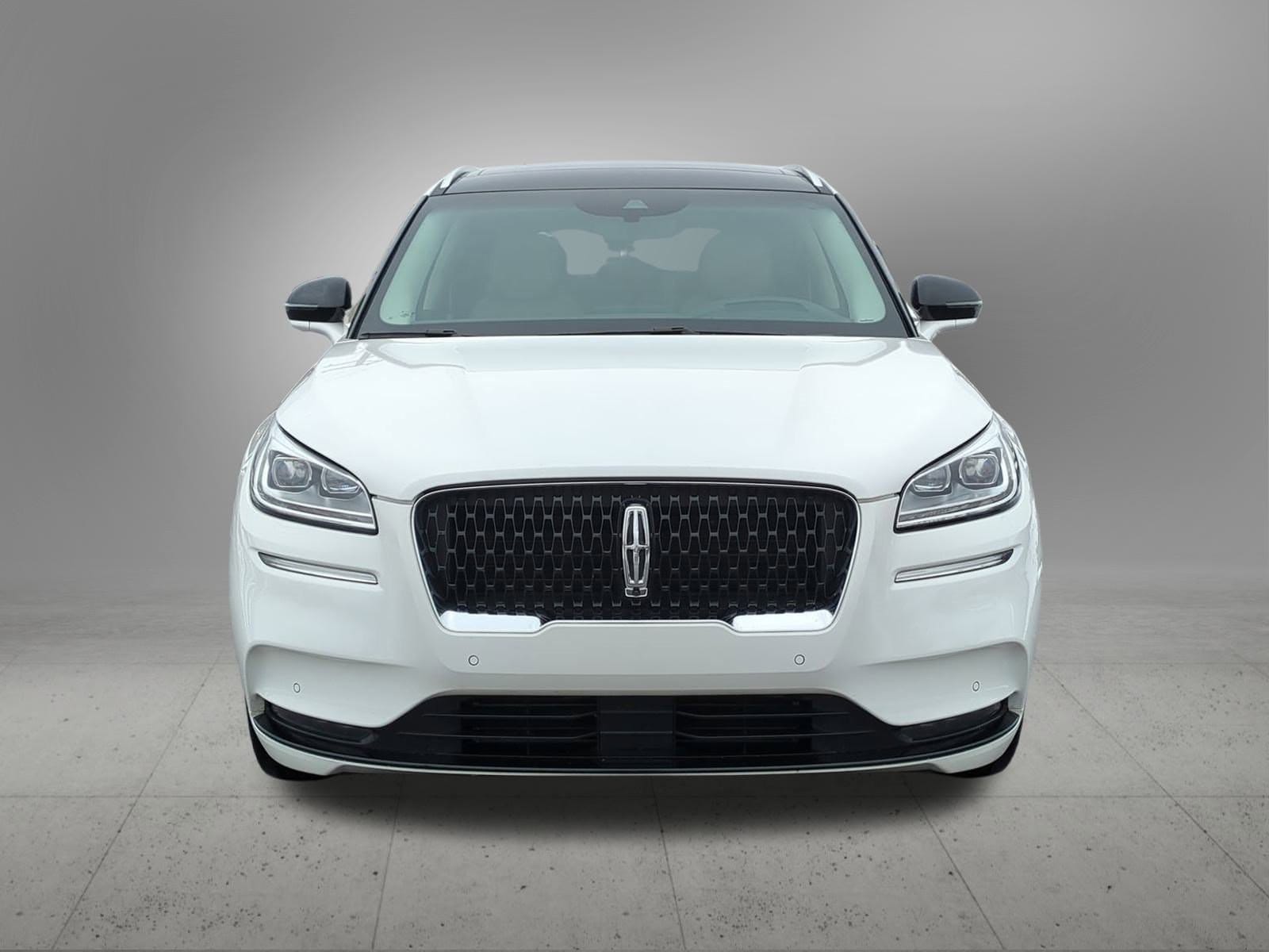 Thumbnail: 2022 Lincoln Corsair - 9