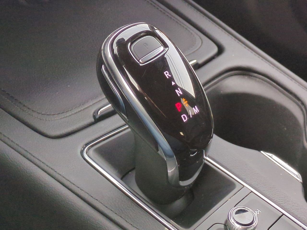 Thumbnail: 2021 Cadillac XT4 - 32