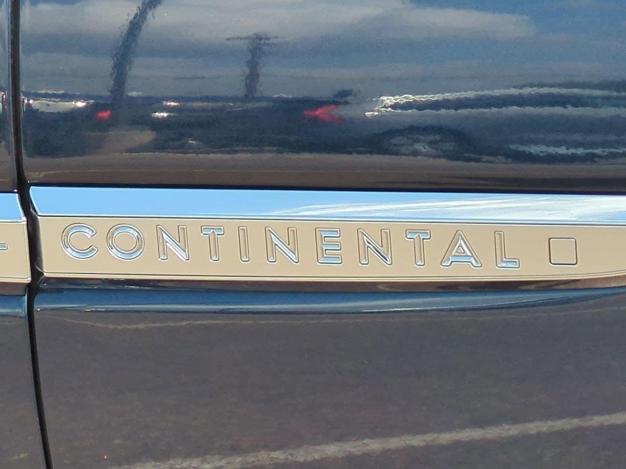 Thumbnail: 2017 Lincoln Continental - 12