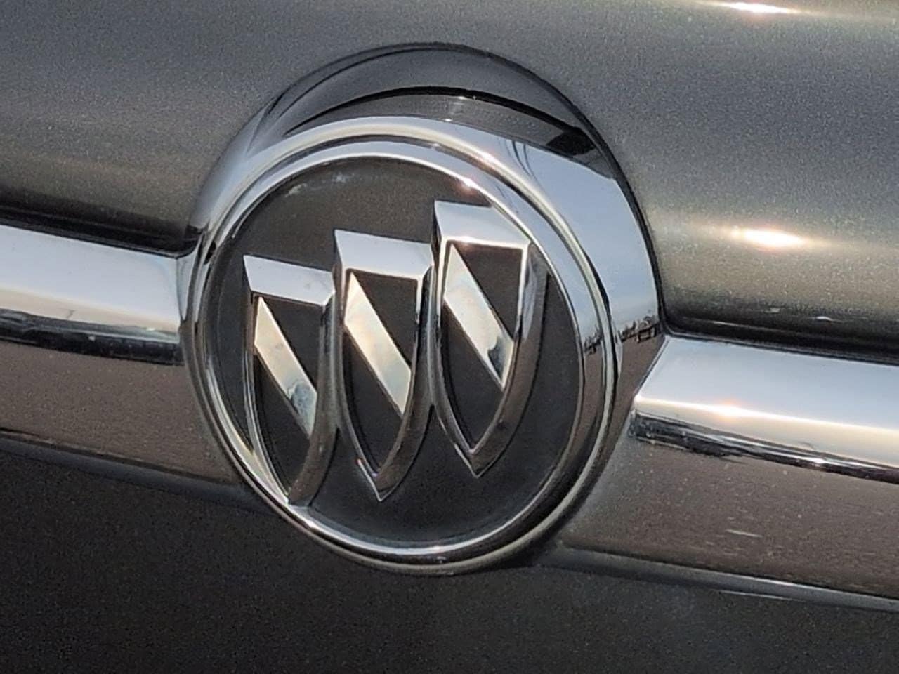 Thumbnail: 2016 Buick Regal - 11