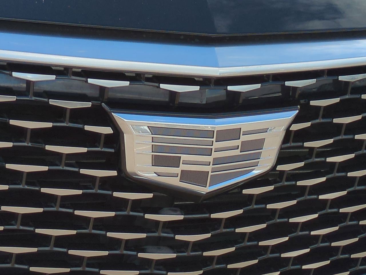 Thumbnail: 2024 Cadillac XT6 - 11