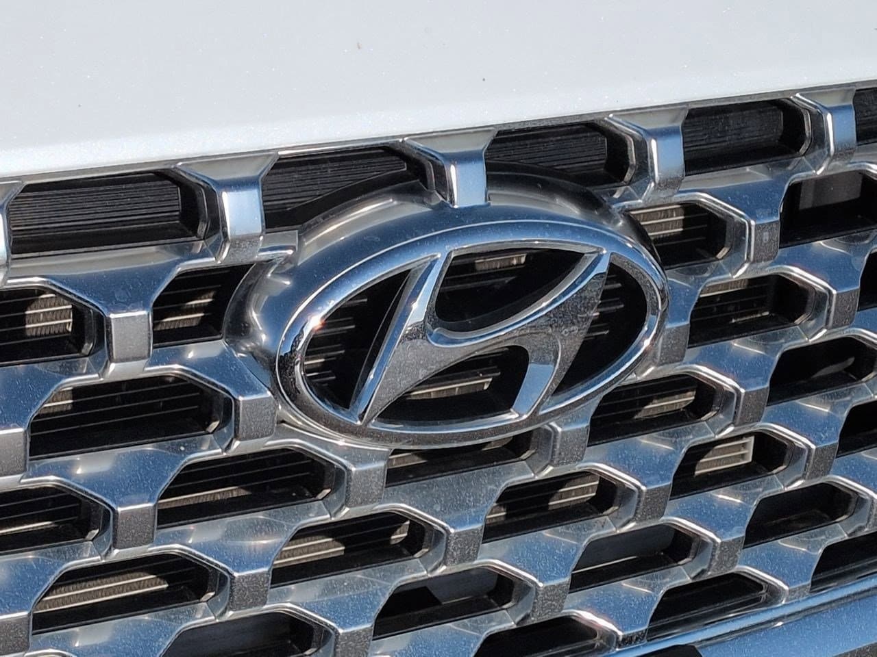 Thumbnail: 2022 Hyundai Santa Fe - 11