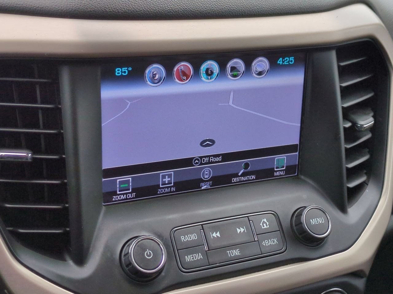 2017 GMC Acadia Denali - Photo 29