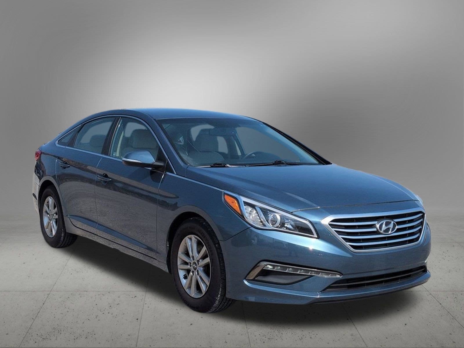Thumbnail: 2015 Hyundai Sonata - 8