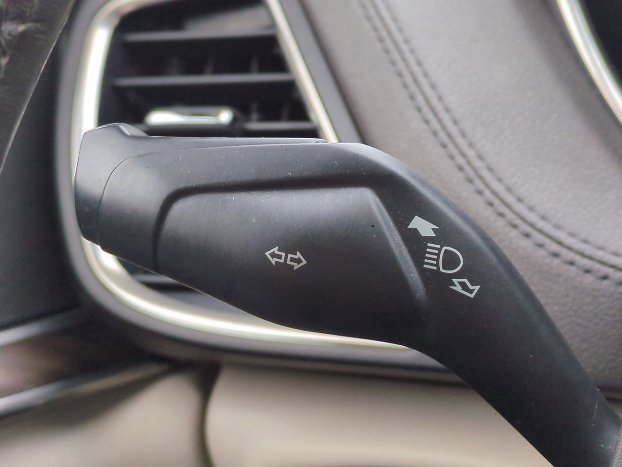 Thumbnail: 2016 Lincoln MKX - 26