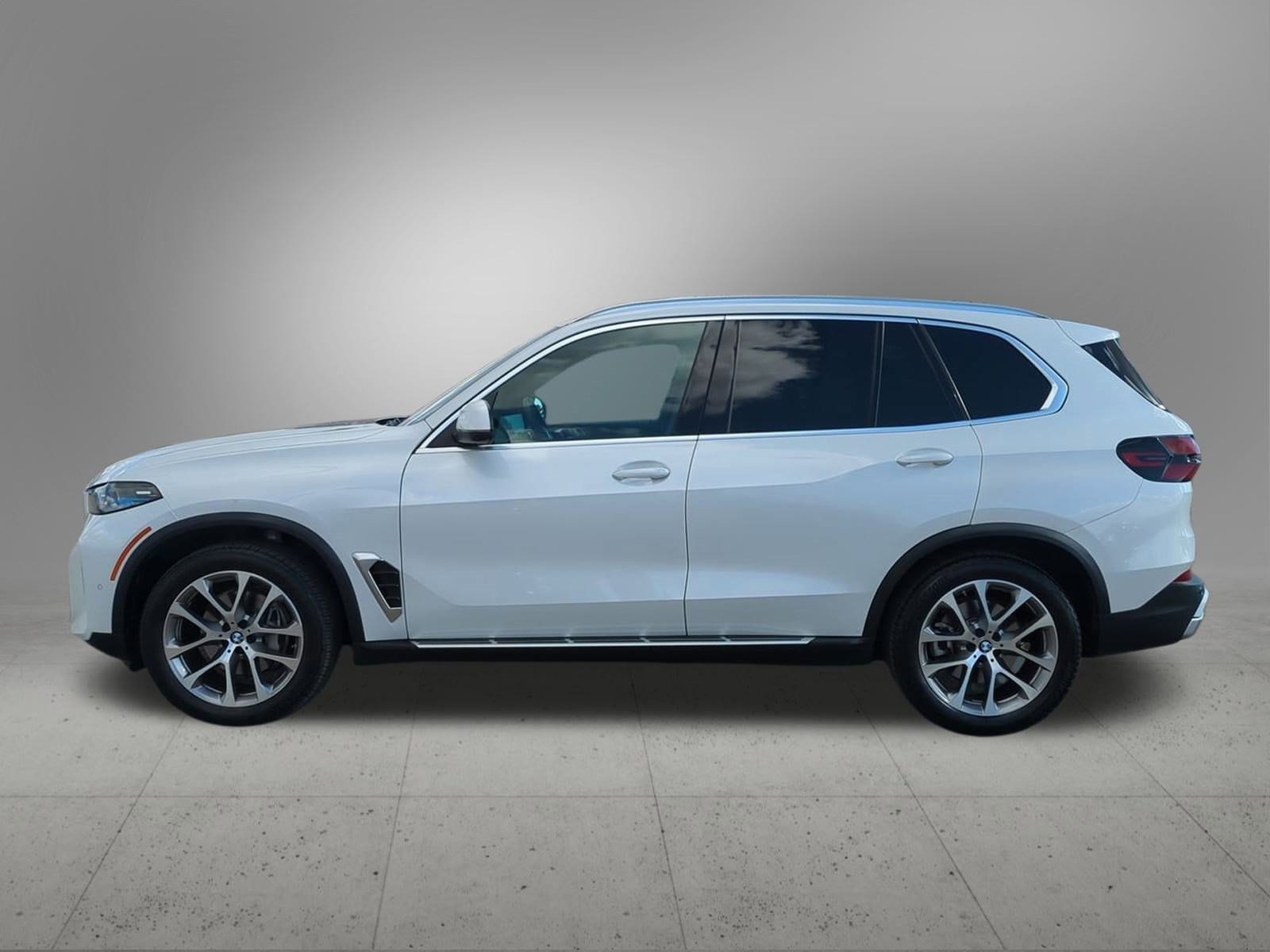 Thumbnail: 2024 BMW X5 - 3