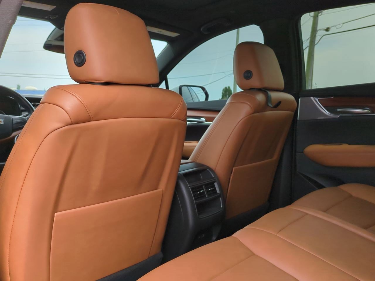 Thumbnail: 2023 Cadillac XT5 - 17