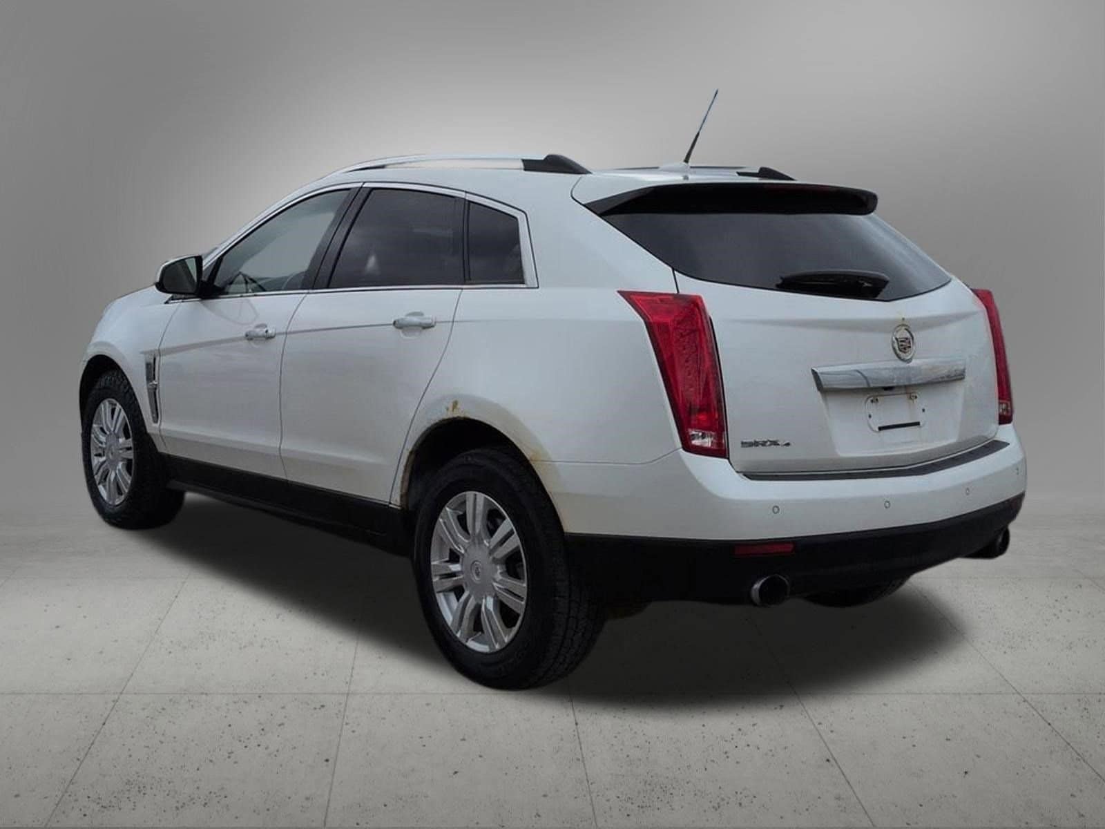 Thumbnail: 2011 Cadillac SRX - 4