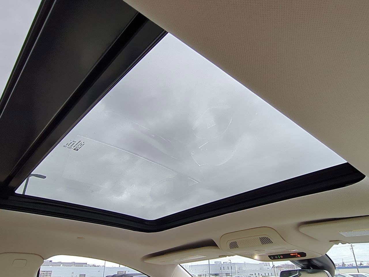 Thumbnail: 2023 Cadillac XT5 - 22