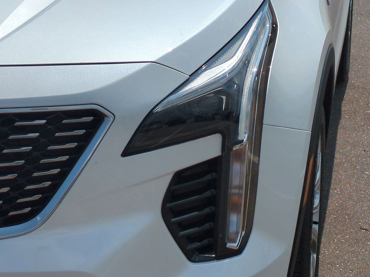 Thumbnail: 2023 Cadillac XT4 - 10