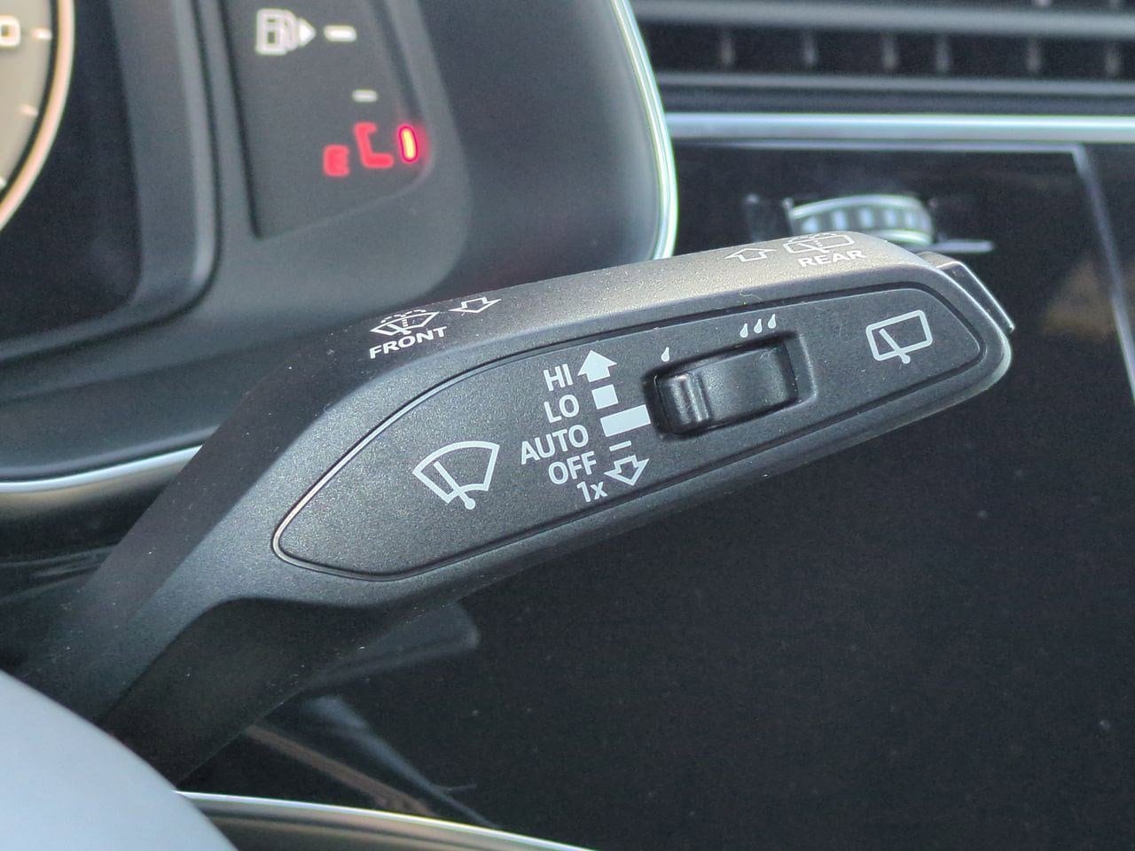 Thumbnail: 2025 Audi Q7 - 25