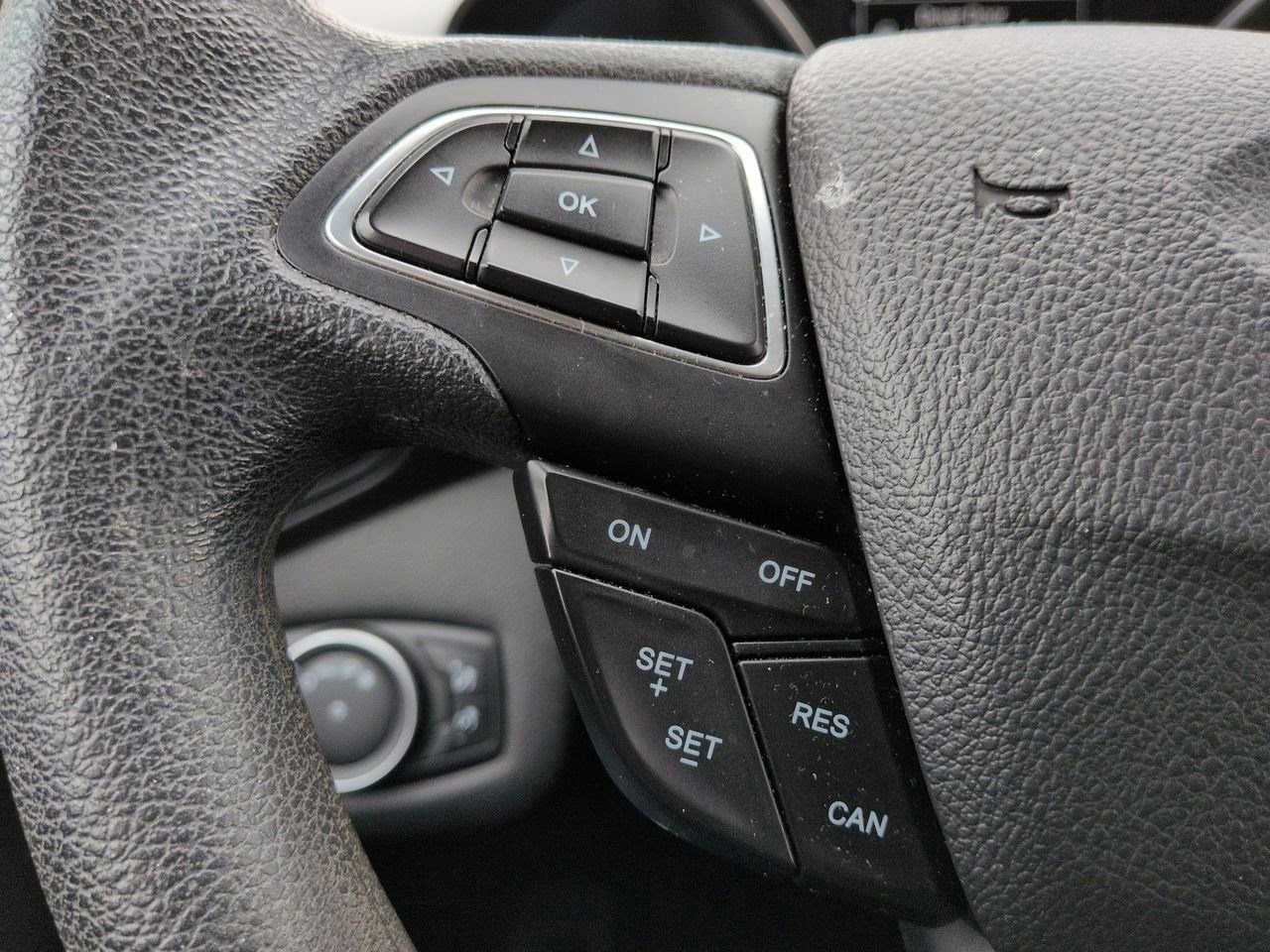 Thumbnail: 2017 Ford Escape - 22