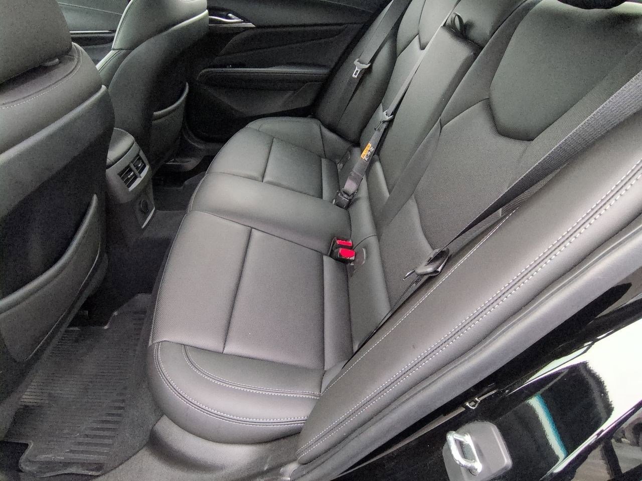 Thumbnail: 2024 Cadillac CT4 - 20