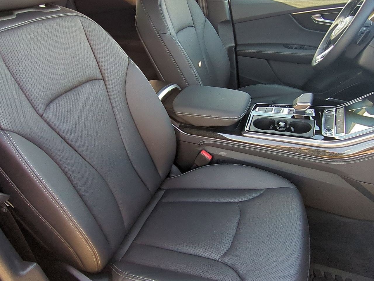 Thumbnail: 2025 Audi Q7 - 21