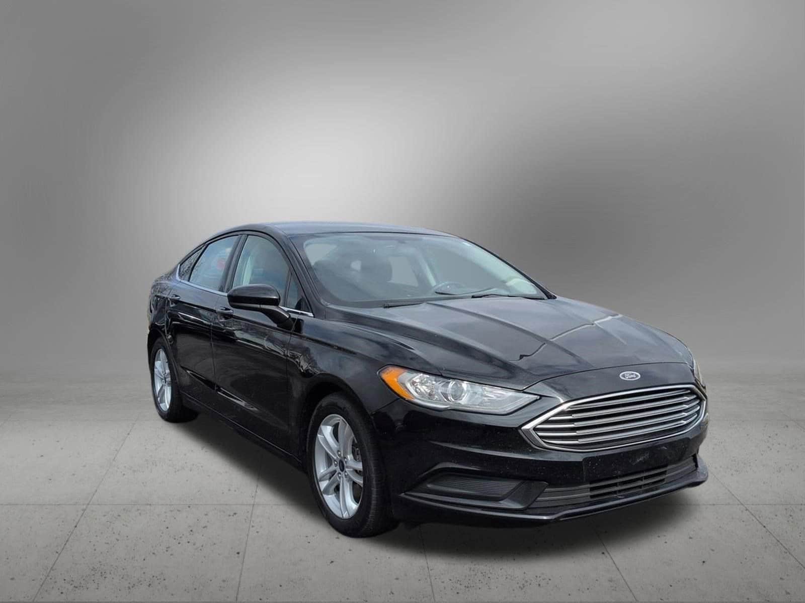 Thumbnail: 2018 Ford Fusion - 8