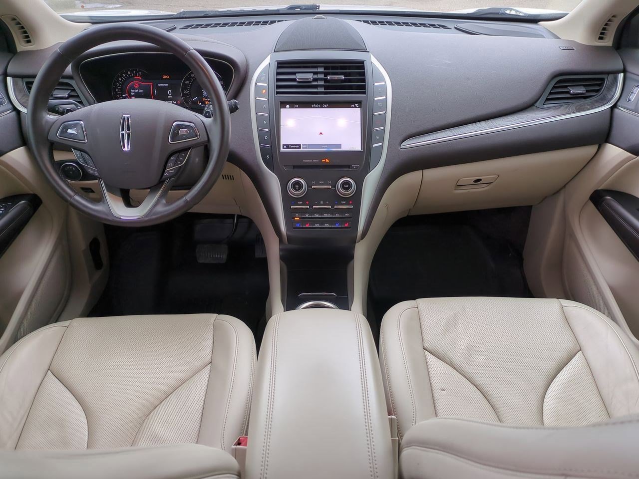 Thumbnail: 2017 Lincoln MKC - 15