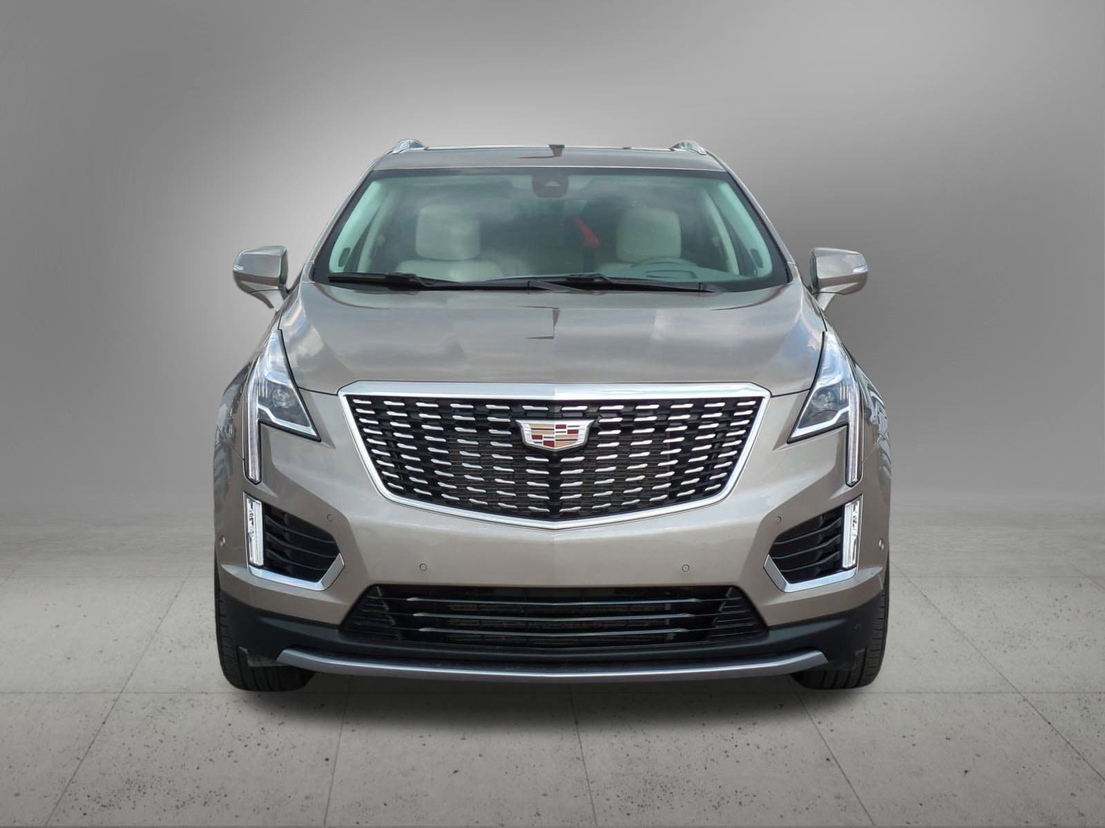 Thumbnail: 2023 Cadillac XT5 - 9