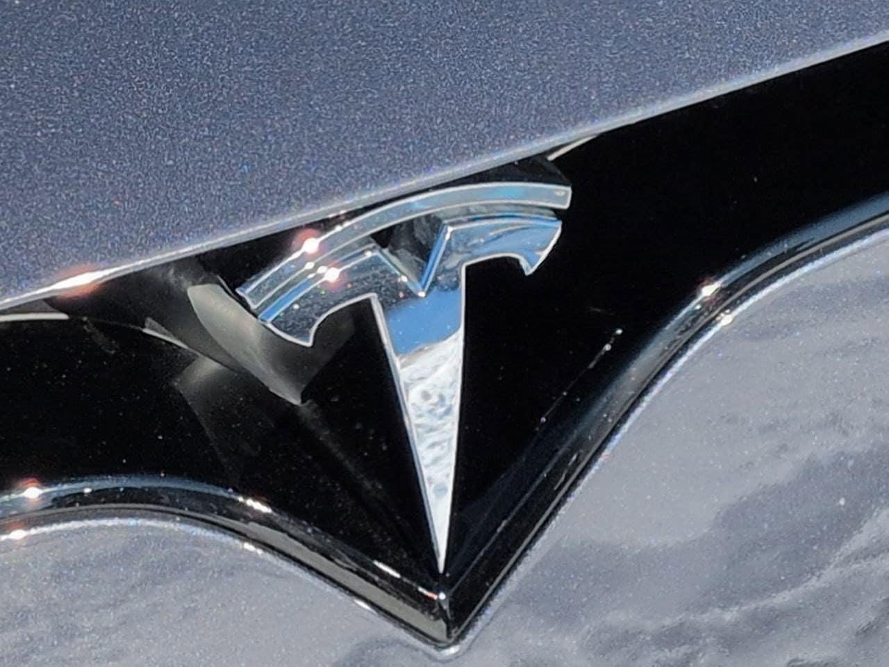 Thumbnail: 2022 Tesla Model S - 10