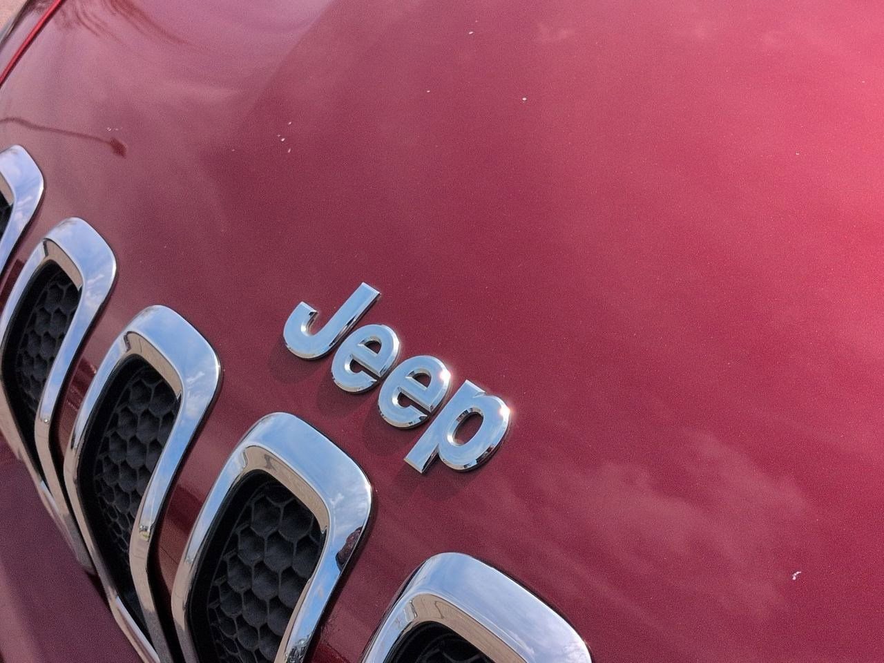 Thumbnail: 2015 Jeep Cherokee - 11