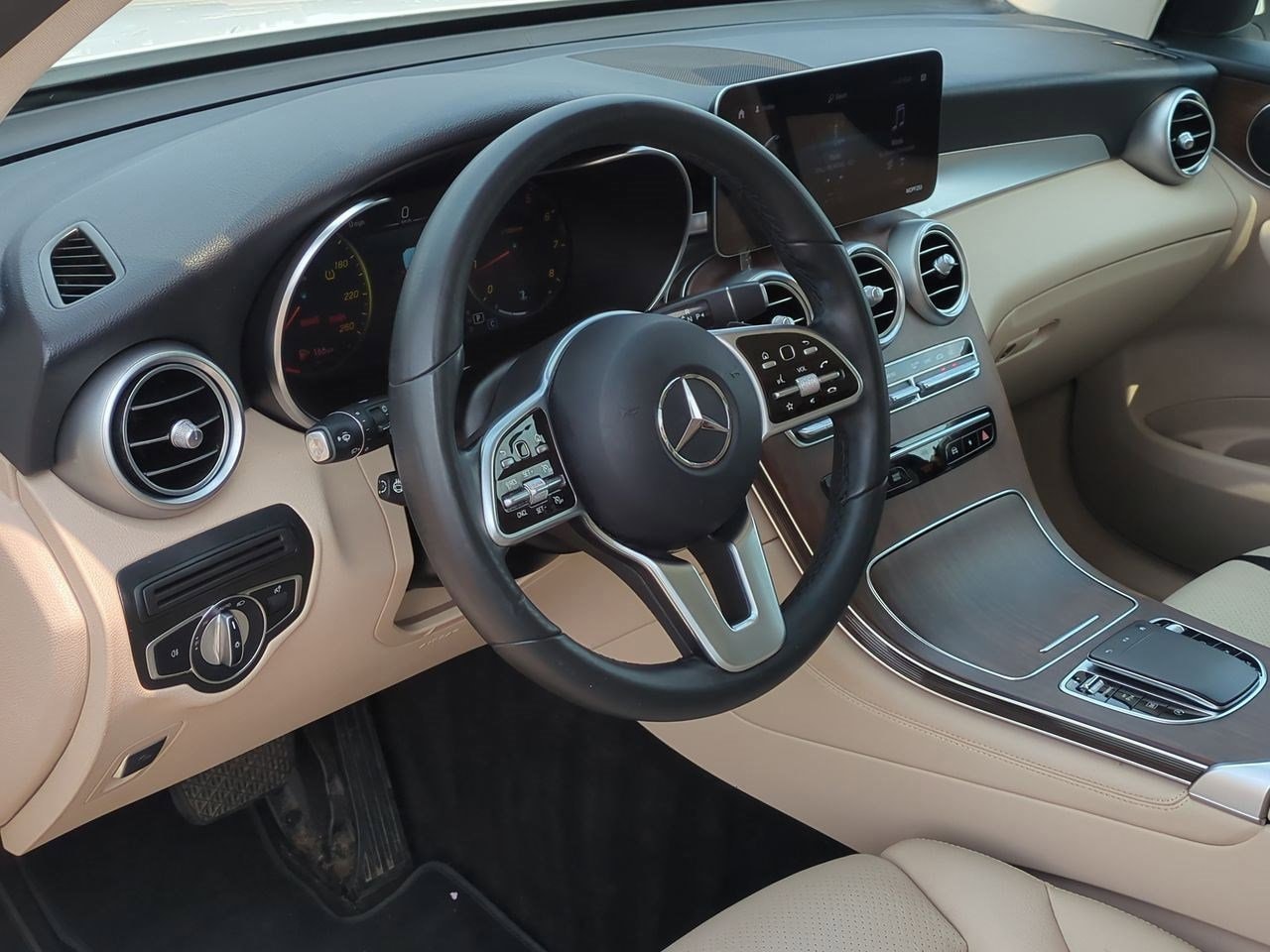 Thumbnail: 2021 Mercedes-Benz GLC - 2