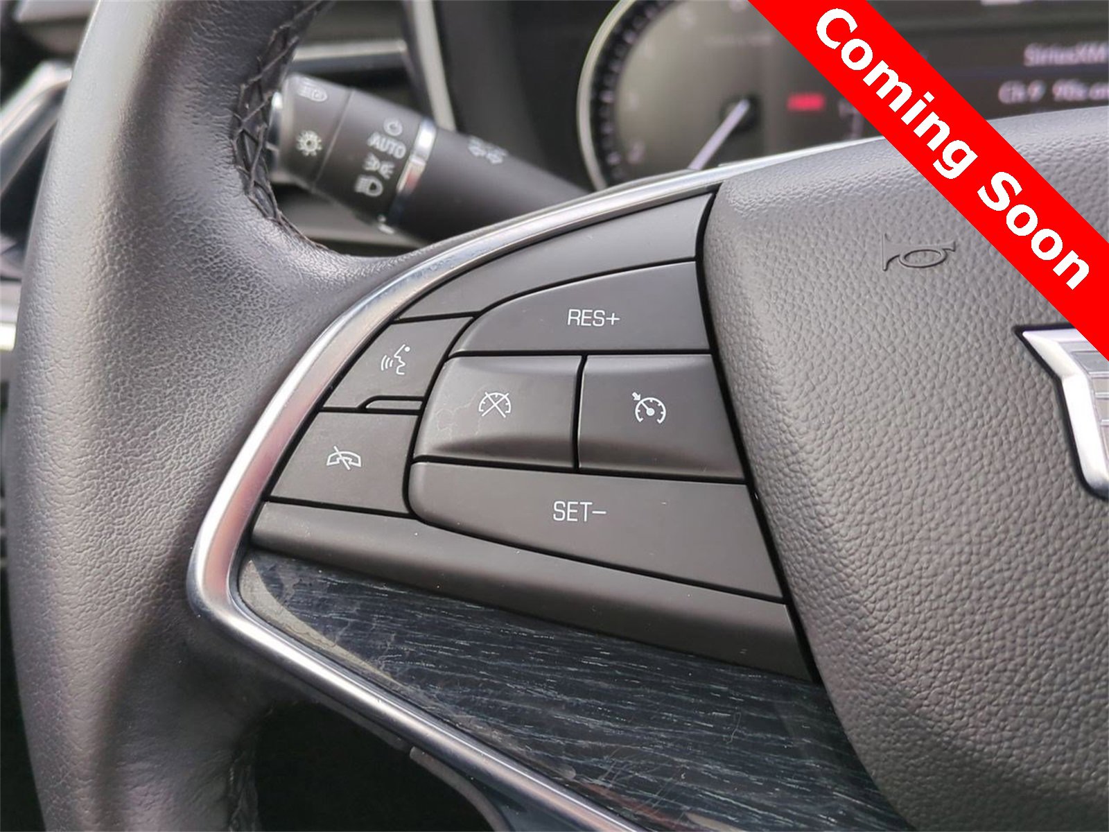 Thumbnail: 2024 Cadillac XT5 - 25