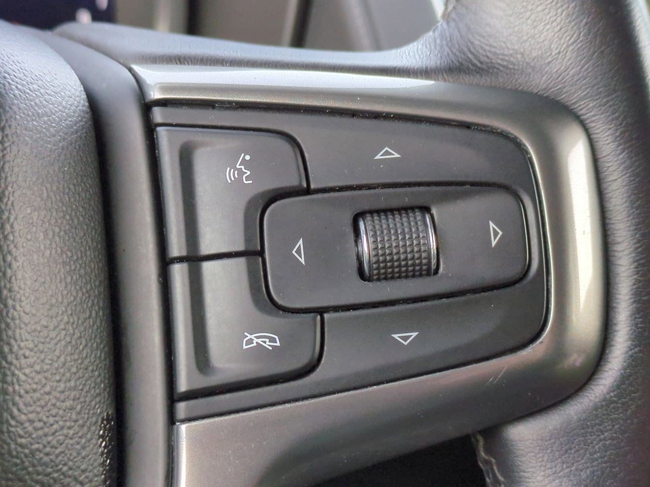 Thumbnail: 2023 Chevrolet Tahoe - 26