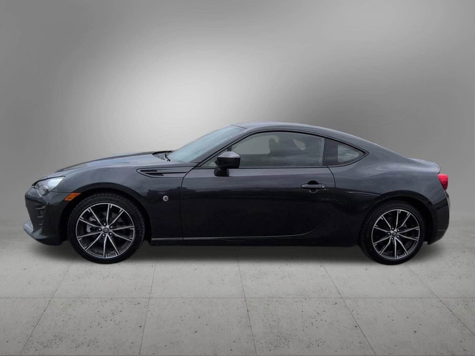 Thumbnail: 2017 Toyota 86 - 3
