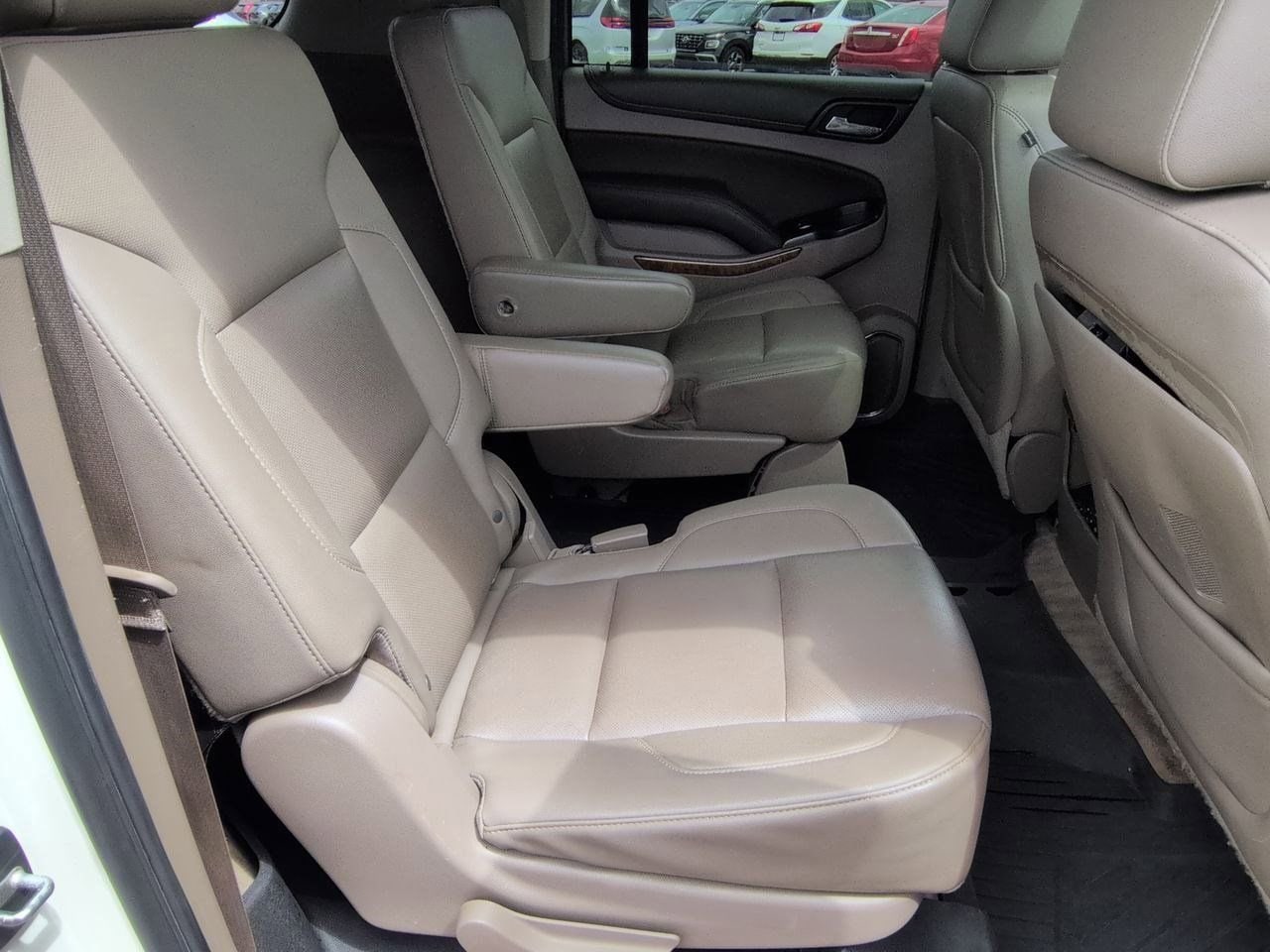 Thumbnail: 2015 Chevrolet Suburban - 21