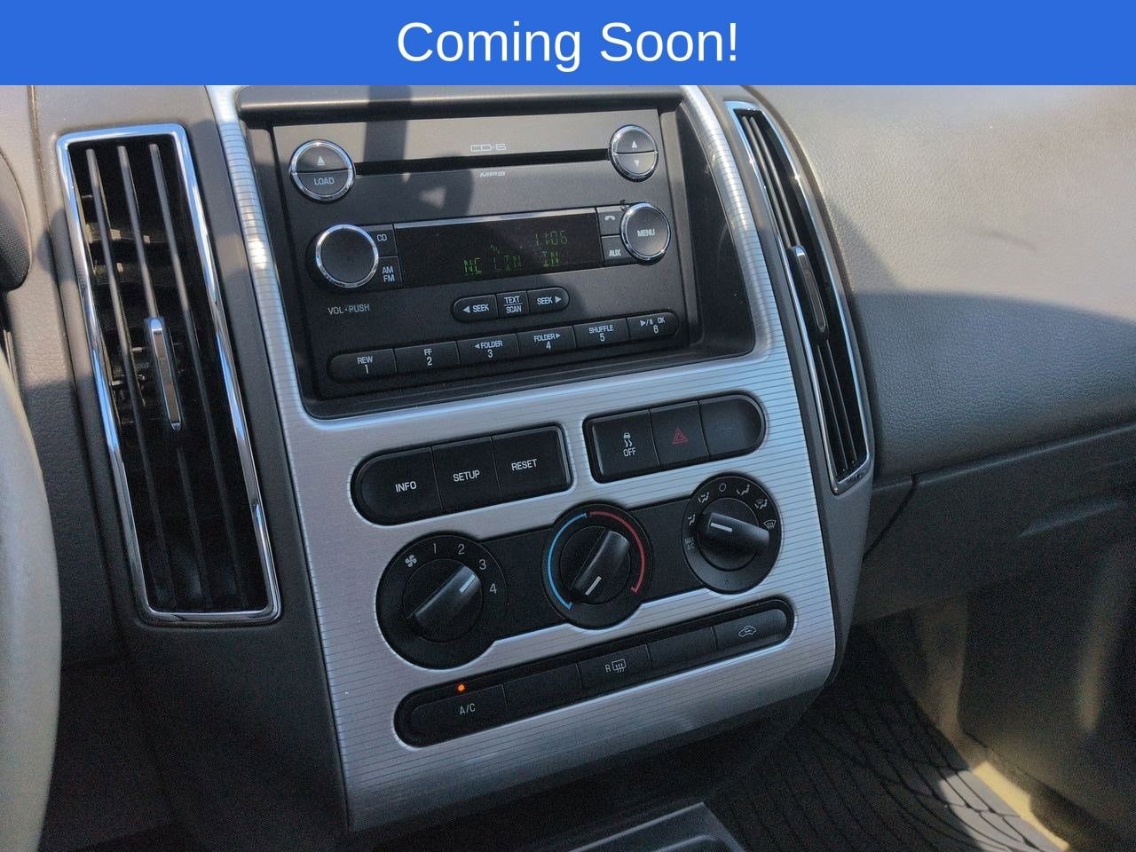 Thumbnail: 2010 Ford Edge - 26