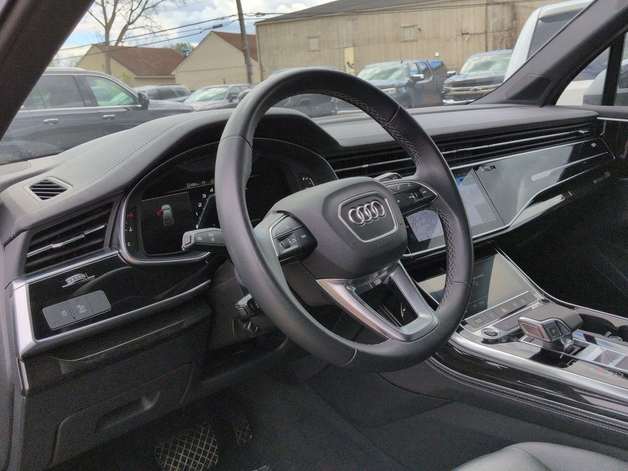 Thumbnail: 2025 Audi Q7 - 2