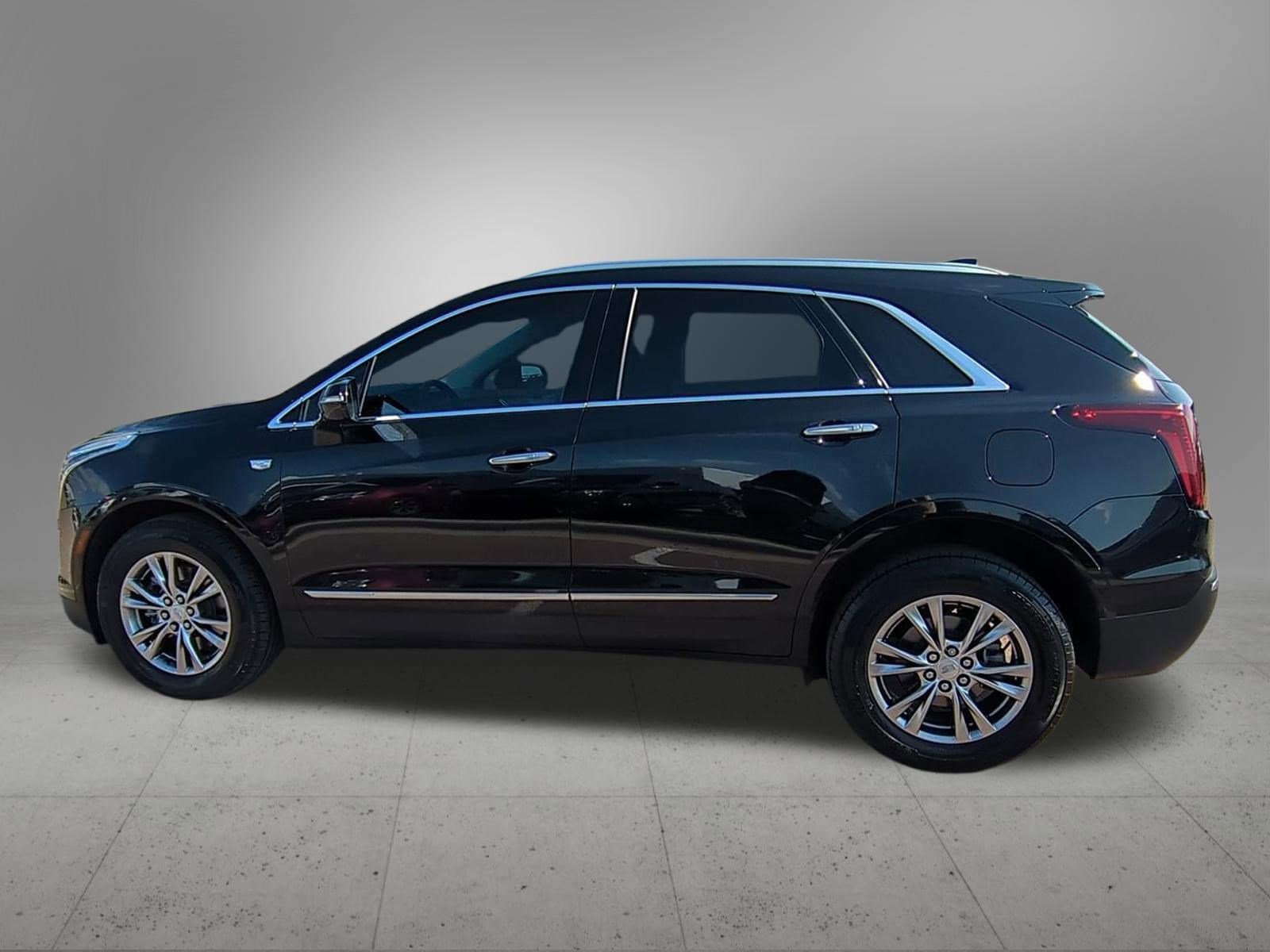Thumbnail: 2022 Cadillac XT5 - 3