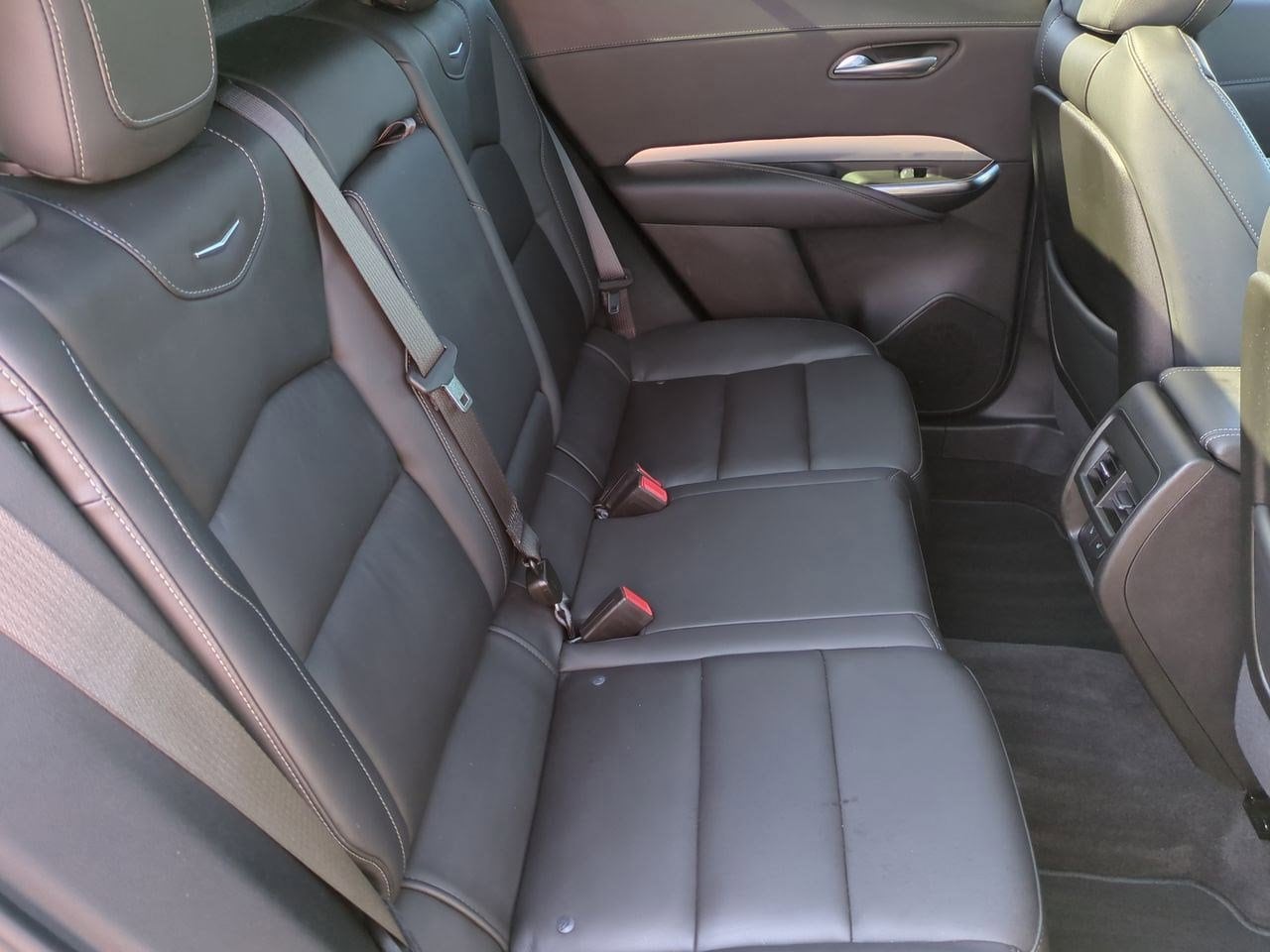 Thumbnail: 2023 Cadillac XT4 - 20