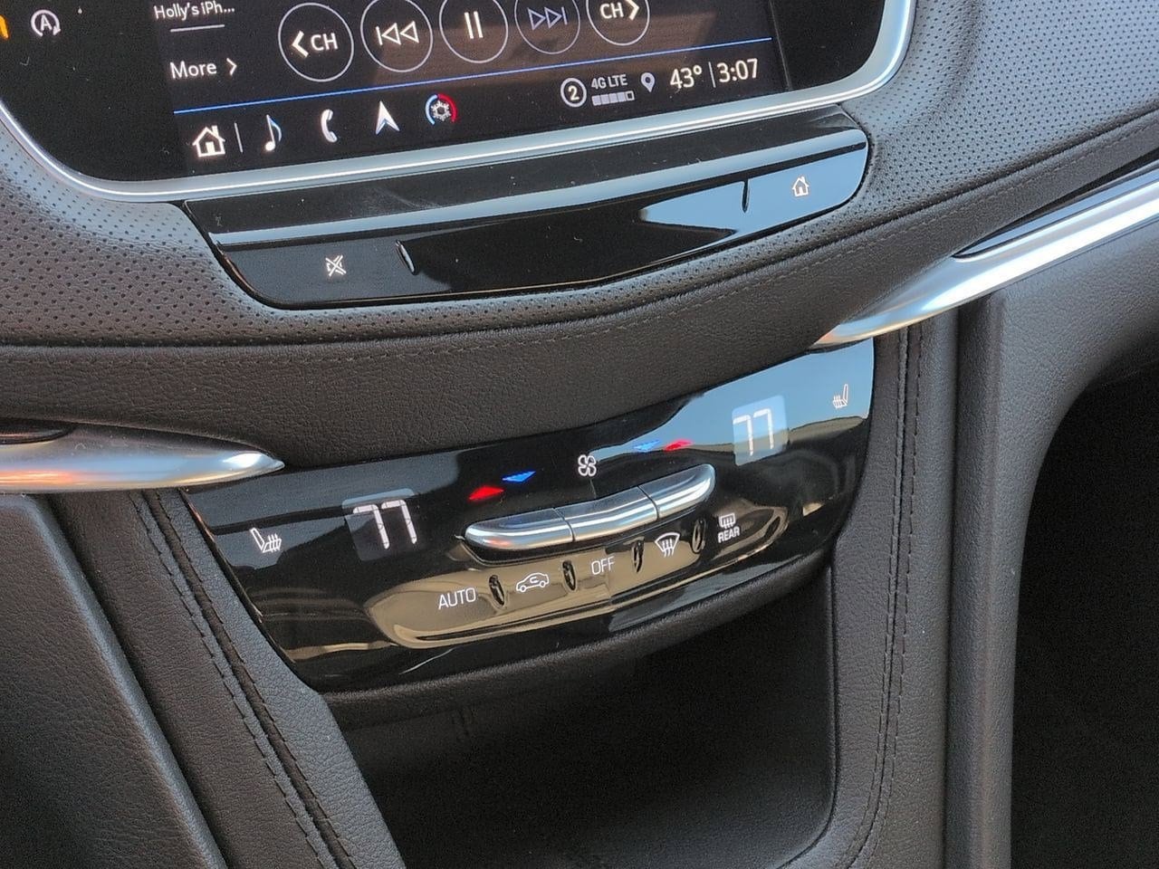 Thumbnail: 2023 Cadillac XT5 - 29