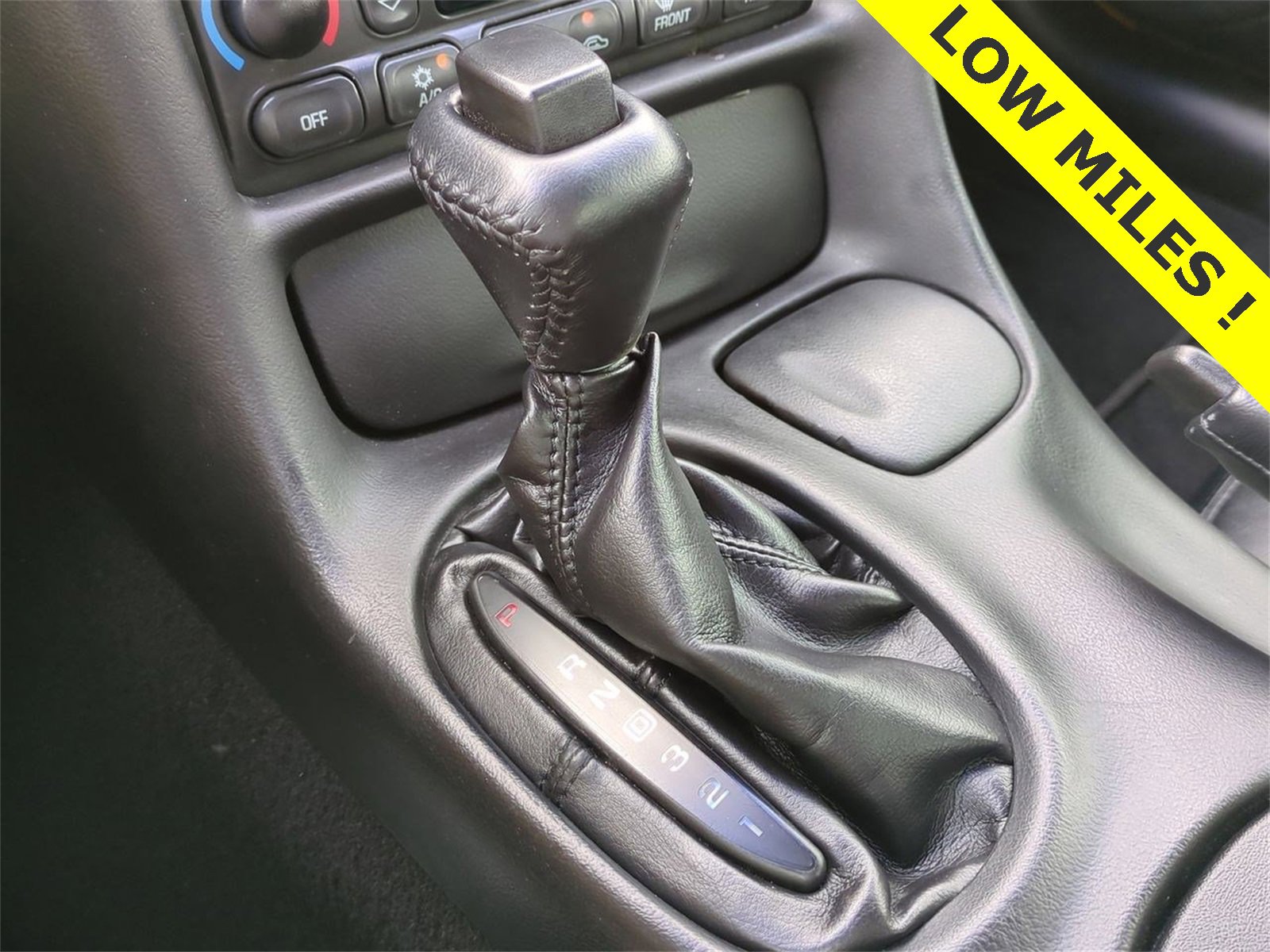 Thumbnail: 2004 Chevrolet Corvette - 22