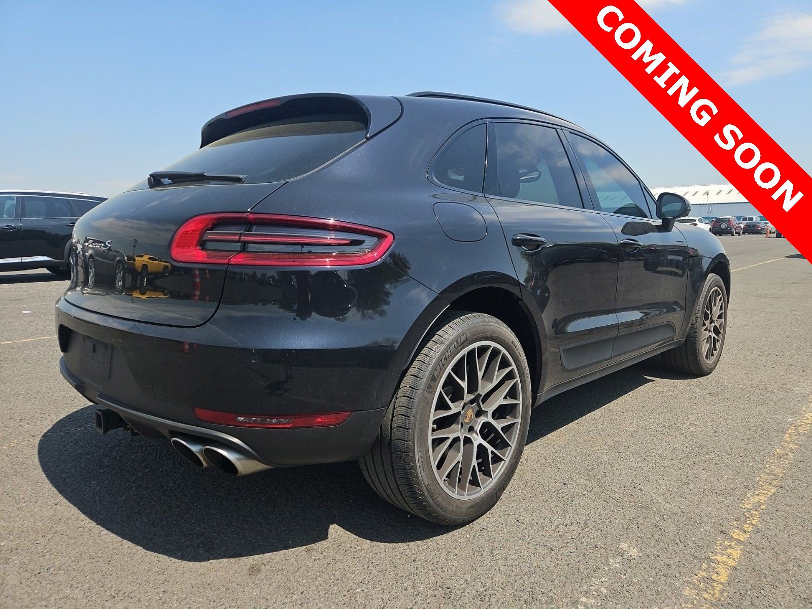 Thumbnail: 2016 Porsche Macan - 5