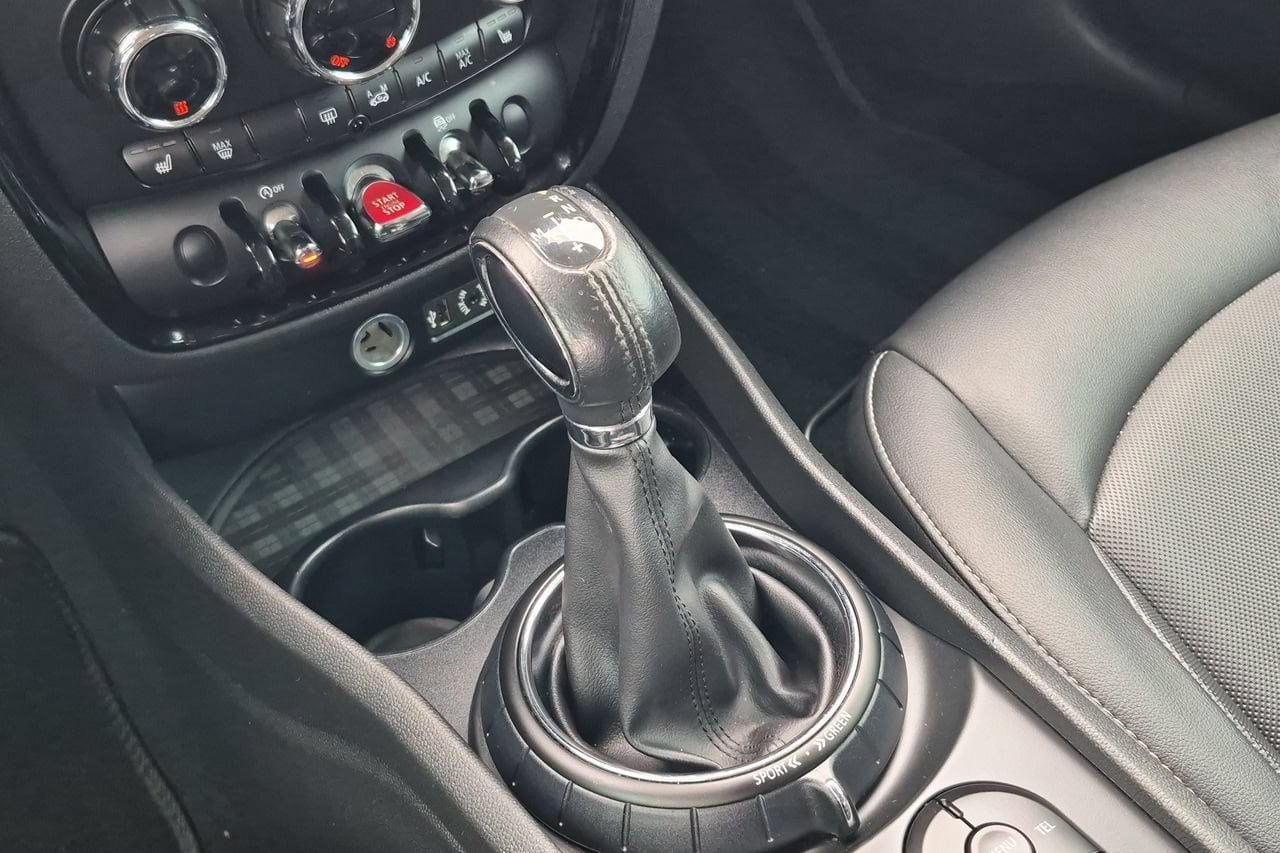 2017 MINI Clubman Base - Photo 29