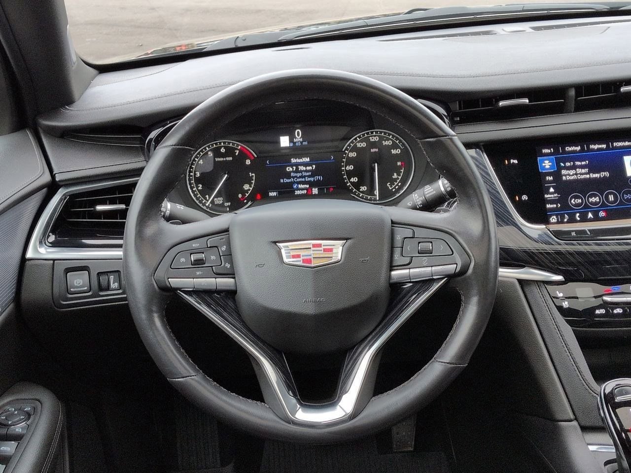 Thumbnail: 2024 Cadillac XT6 - 24