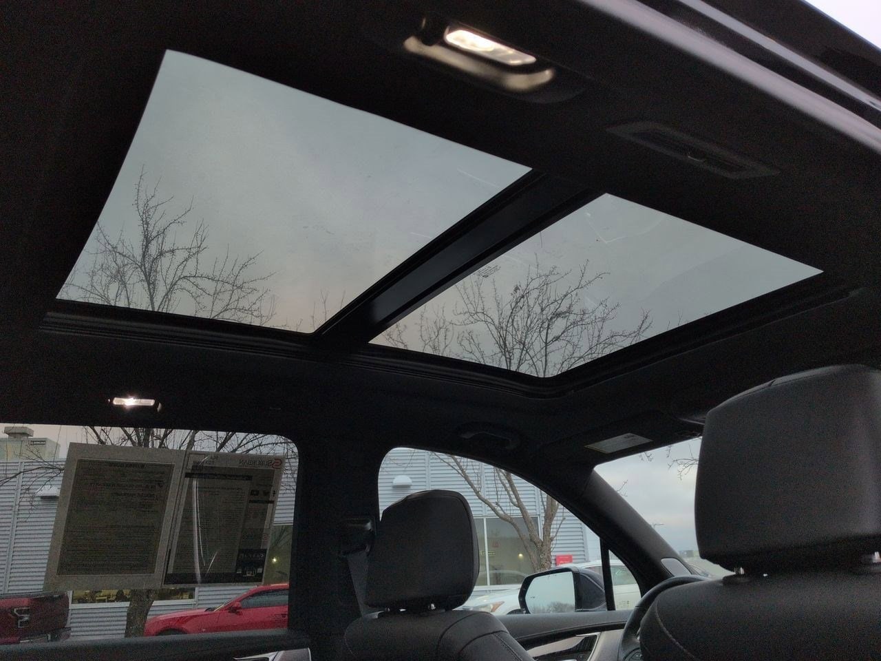 Thumbnail: 2025 Cadillac XT6 - 23