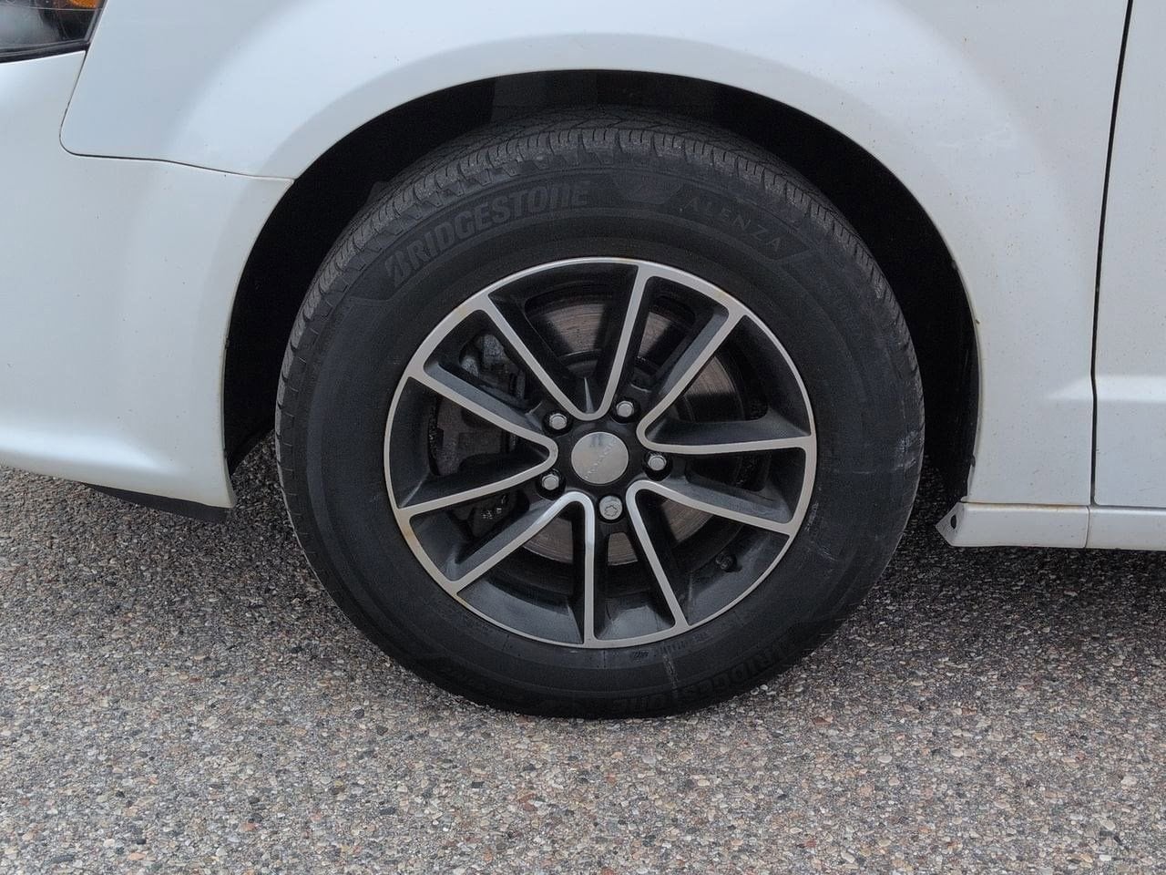 Thumbnail: 2019 Dodge Grand Caravan - 12