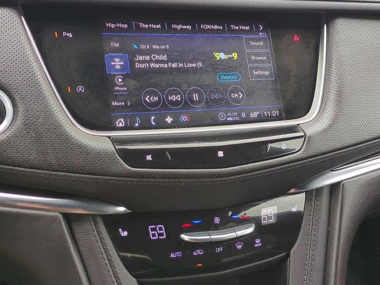 Thumbnail: 2021 Cadillac XT5 - 28
