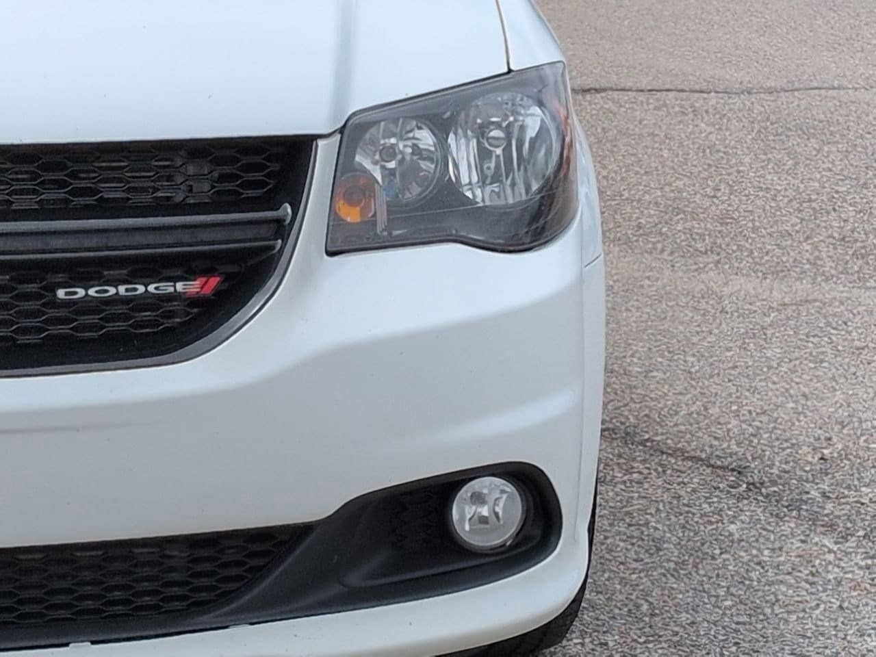 Thumbnail: 2019 Dodge Grand Caravan - 9