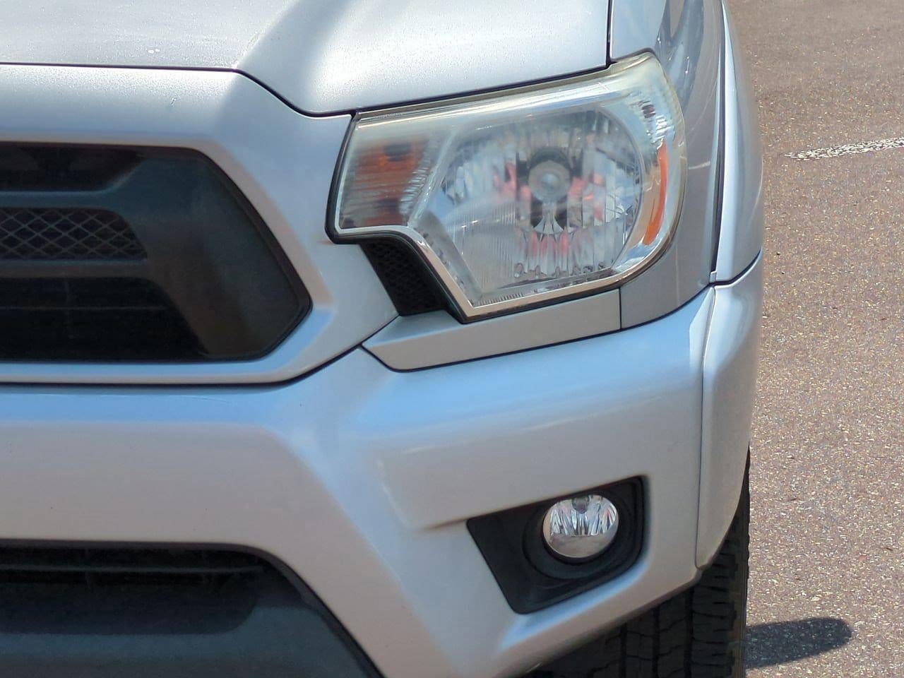 Thumbnail: 2012 Toyota Tacoma - 10