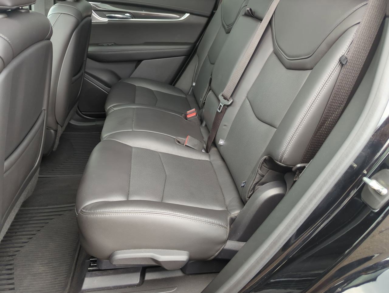 Thumbnail: 2020 Cadillac XT6 - 18