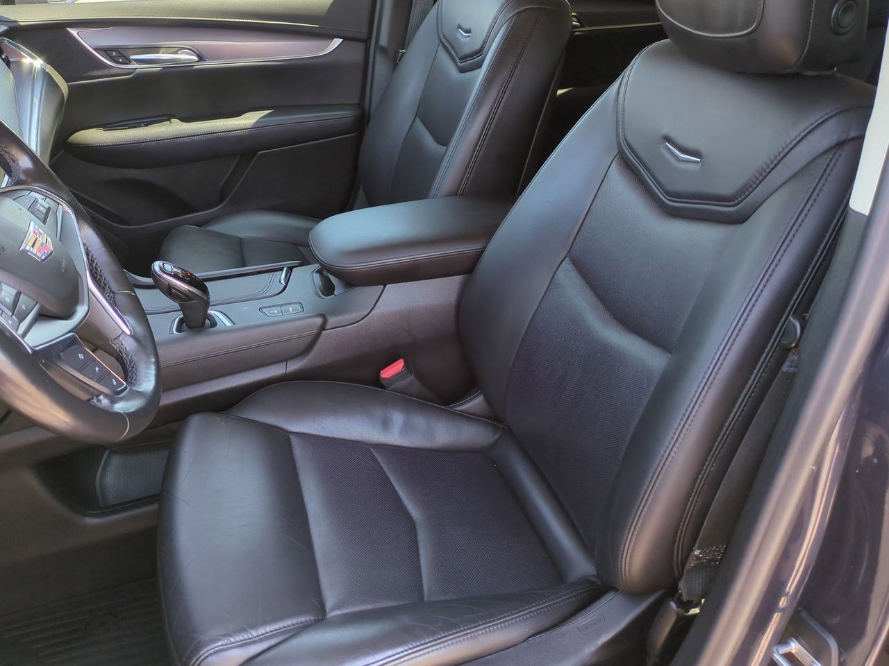 Thumbnail: 2019 Cadillac XT5 - 14